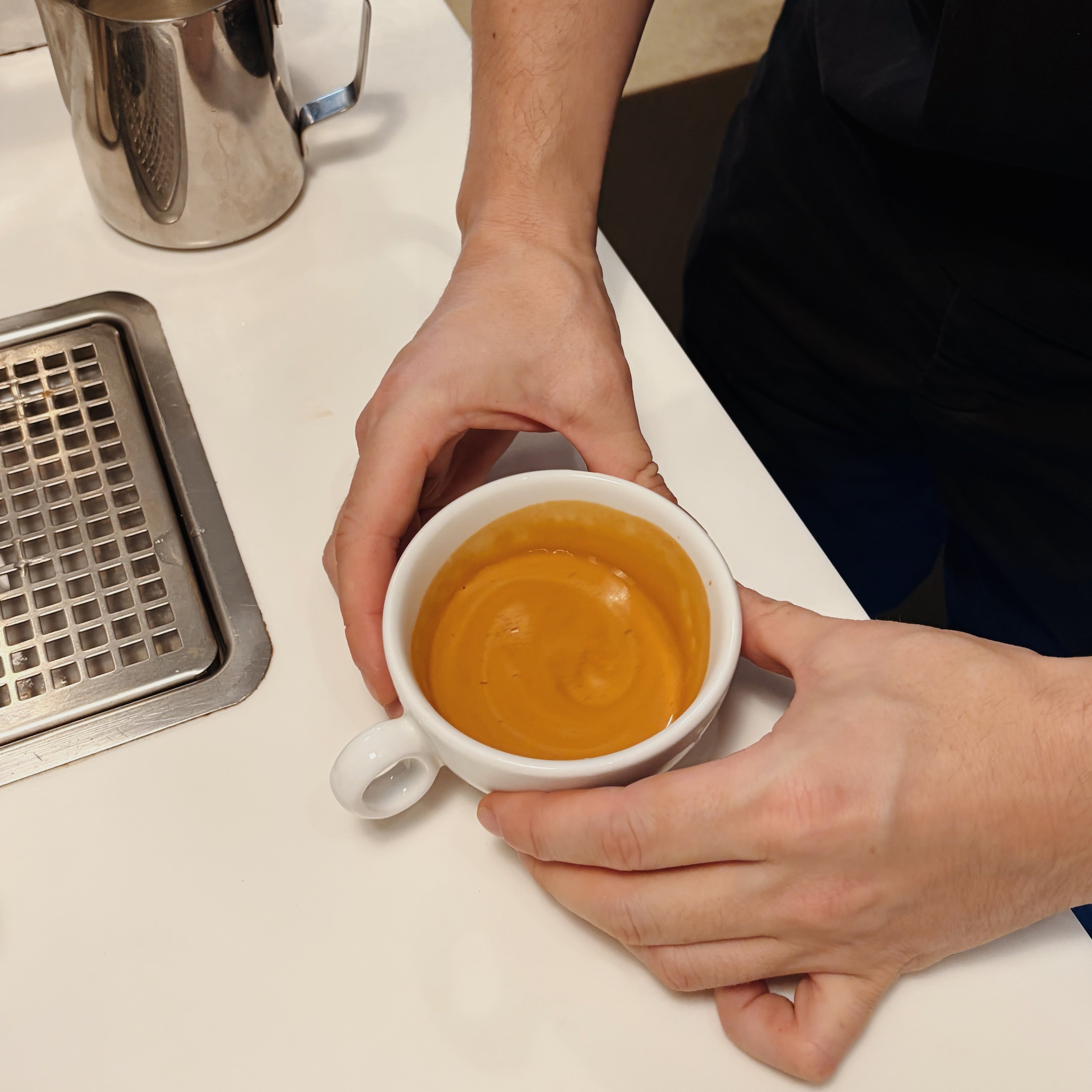 Milk Texturing & Latte Art Basics | German & English